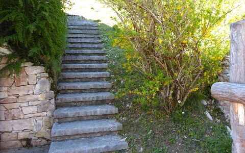 Baita Costa Di Gial: Trap, Groen,  Felsen\, Groundcover, Stenen Muur, Tuin, Flagstone, Landscaping, Gang, Cobblestone