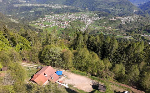 Baita Costa Di Gial: Bergachtig Landvormen, Hoogland, Heuvel, Berg, Landschap, Heuvel Station, Landelijk Gebied, Menselijke Nederzetting, Dorp, Bergketen