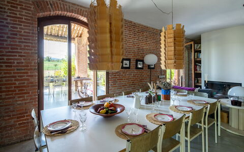 Villa Poggio Zucchino, Pool, Wellness, Piacenza: Meubilair, Hout, Stoel, Tafel, Interieur Ontwerp, Eetkamer, Keuken En Eettafel, Flooring, Steen, Restaurant
