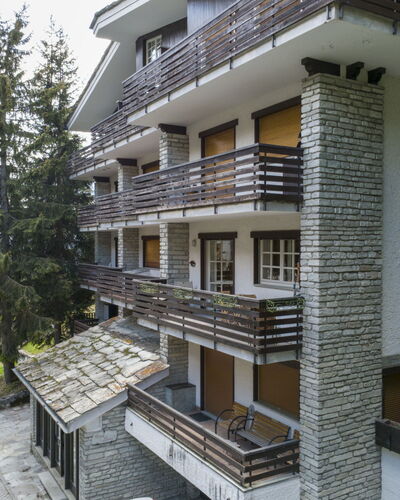 Larici: Stoel, Buitenmeubels, Werf, Balkon, Lariks, Villa, Pine Family, Eco Hotel
