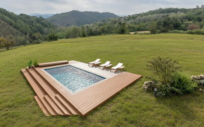 Villa Pietra With Pool On Piemonte Hills: Hout, Zwembad, Vrije Tijd, Hardwood, Tuin, Houten Vloer, Beits, Eco Hotel, Dek, Landscaping