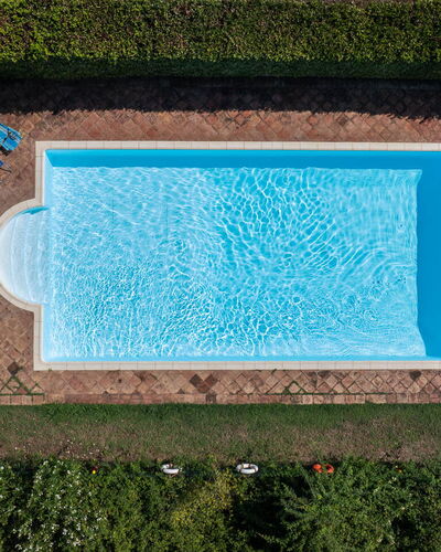 Mulino di Carpineto with Pool Gaiole in Chianti: Zwembad, Blauw, Samengesteld Materiaal, Toevlucht, Thermae, Hotel, Hacienda, Buitenmeubels, Villa, Waterpartij