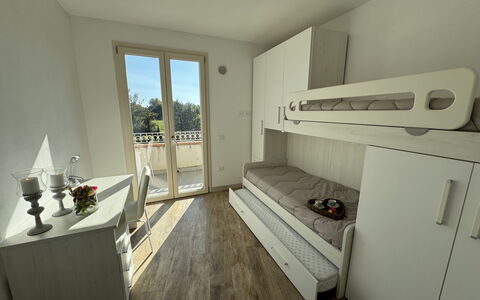 Villa al Glicine: Appartement, Verdieping, Flooring, Kamer, Slaapzaal, Slaapkamer, Ontwerp, Houten Vloer, Bed
