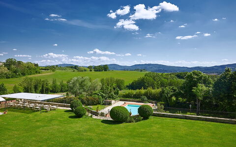 Villa Medicea Lo Sprocco: Boom, Natuurlijk Landschap, Landschap, Heuvel, Berg, Struik, Hoogland, Tuin, Land Lot, Plain