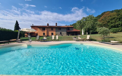 Villa Vindelbono: Blauw, Zwembad, Toevlucht, Buitenmeubels, Vrije Tijd, Eco Hotel, Landgoed, Hacienda, Thermae, Waterpartij
