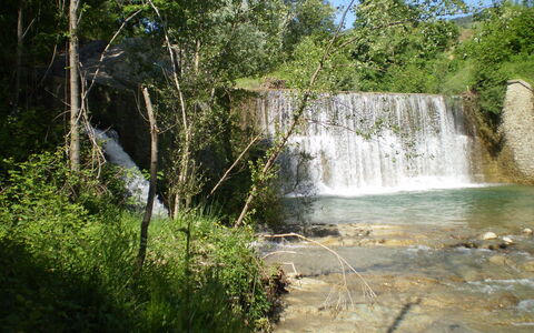Villa Vindelbono: Watervoorraden, Water, Waterval, Zwemwater, Natuur, Waterloop, Natuurlijke Omgeving, Natuurlijk Landschap, Vegetation, Stroom