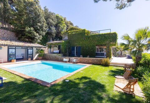 La Terrazza sul Mare: Zwembad, Blauw, Toevlucht, Eco Hotel, Villa, Paraplu, Landgoed, Vrije Tijd, Hacienda, Schaduw