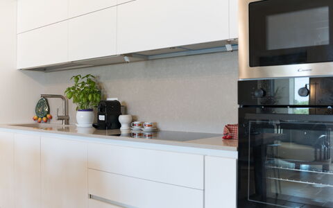 Lacorte di Ninetta: Cabinetry, Toestel Van De Keuken, Keuken, Countertop, Interieur Ontwerp, Huishoudapparatuur, Major Appliance, Flooring, Meubilair, Lade