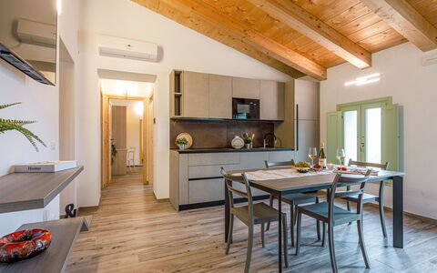 Villa Zena: Interieur Ontwerp, Meubilair, Hout, Flooring, Plafond, Verdieping, Kamer, Huis, Countertop, Keuken