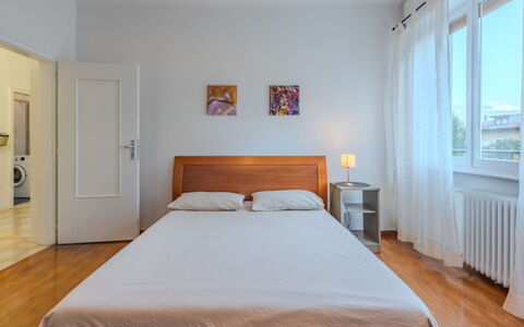 Ca dei Noni: Bed, Meubilair, Slaapkamer, Interieur Ontwerp, Flooring, Verdieping, Bedding, Laken, Hout, Houten Vloer