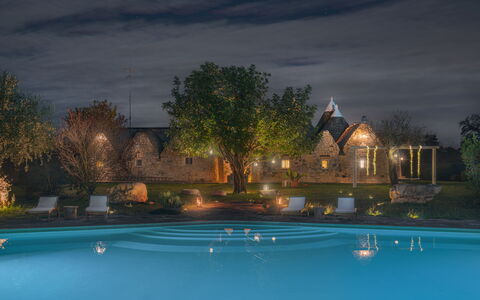 Trulli Experience, Pool, Monopoli: Landgoed, Nacht, Zwembad, Landschap Verlichting, Schemer, Avond, Tuin, Hacienda, Landscaping, Werf