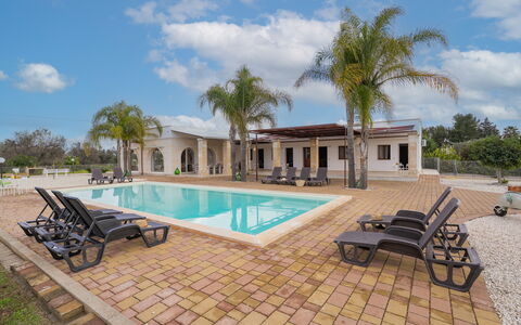 Apulia Retreat: Zwembad, Toevlucht, Landgoed, Hacienda, Schaduw, Villa, Eco Hotel, Herenhuis, Hotel