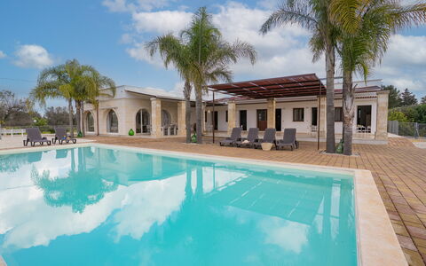 Apulia Retreat: Zwembad, Toevlucht, Samengesteld Materiaal, Landgoed, Eco Hotel, Hacienda, Thermae, Schaduw, Villa
