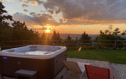 La Casa nel Bosco: Schemer, Avond, Zwembad, Zonsopkomst, Toevlucht, Zonsondergang, Jacuzzi, Eco Hotel
