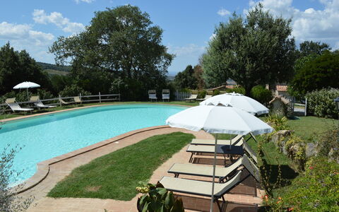 Agriturismo Bellavista, Private Pool, Val D'Orcia: Zwembad, Buitenmeubels, Toevlucht, Tuin, Hacienda, Landscaping, Landgoed, Gazon, Werf, Schaduw