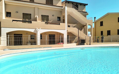 Castelsardo 632: Zwembad, Balkon, Appartement, Toevlucht, Landgoed, Villa, Hotel, Hacienda, Badplaats, Binnenplaats