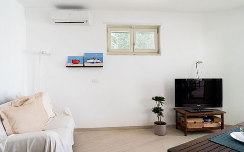 Il Respiro del Mare: Meubilair, Interieur Ontwerp, Muur, Flooring, Verdieping, Hout, Kamer, Bankstel, Plafond, Woonkamer