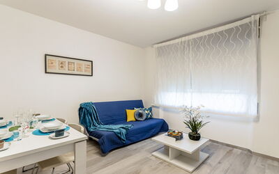 Casa Tania: Interieur Ontwerp, Meubilair, Bankstel, Appartement, Kamer, Flooring, Verdieping, Huis, Woonkamer