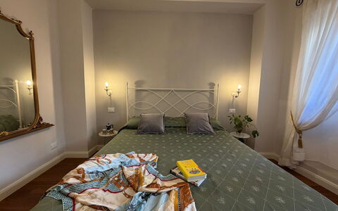 Casa Amandoli: Meubilair, Slaapkamer, Interieur Ontwerp, Bed, Hout, Verdieping, Flooring, Laken, Bedding, Kamer