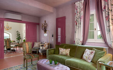 Villa Elisa: Meubilair, Interieur Ontwerp, Muur, Flooring, Kamer, Verdieping, Woonkamer, Bankstel, Tafel, Stoel