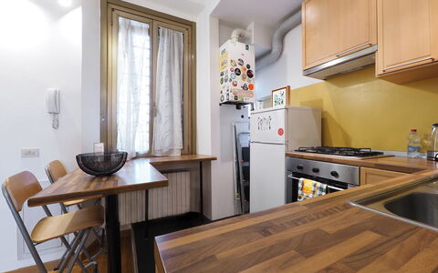 Suite Meda: Meubilair, Toestel Van De Keuken, Keuken, Major Appliance, Interieur Ontwerp, Countertop, Flooring, Hout, Huishoudapparatuur, Verdieping