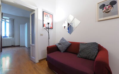 Suite Meda: Meubilair, Muur, Interieur Ontwerp, Flooring, Verdieping, Hout, Kamer, Appartement, Bankstel, Woonkamer