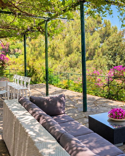 Portofino Luxury Villa – Private Sea Access & Car-: Tuin, Buitenmeubels, Stoel, Schaduw, Eco Hotel, Toevlucht, Bloempot, Landscaping, Werf