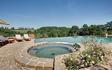Mattei Villa: Zwembad, Flagstone, Waterpartij, Buitenmeubels, Toevlucht, Landscaping, Ontwerp, Backyard, Tegel, Eco Hotel