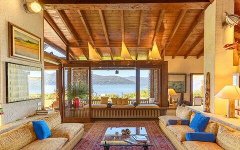 Isa Villa: Interieur Ontwerp, Toevlucht, Meubilair, Huis, Eco Hotel, Bankstel, Woonkamer, Landgoed, Hotel, Villa