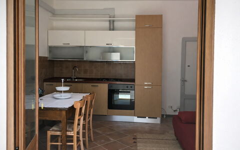 Apartment, Garden, Beigua Unesco Global Geopark: Meubilair, Flooring, Keuken, Toestel Van De Keuken, Verdieping, Countertop, Hout, Interieur Ontwerp, Major Appliance, Cabinetry