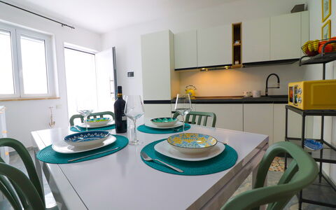 Casa Kalès Otranto – Holiday Home 4 Guests – Ac, W: Meubilair, Interieur Ontwerp, Flooring, Plafond, Kamer, Verlichting, Verdieping, Lichte Inrichting, Tafel, Keuken