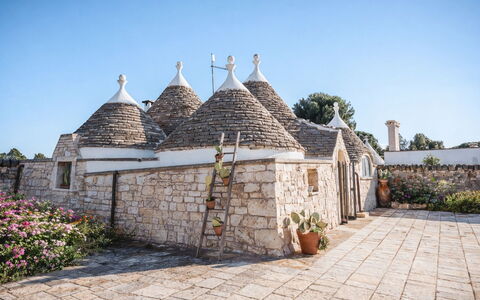 Trulli al Verde Viburno: Koepel, Koepel, Flagstone