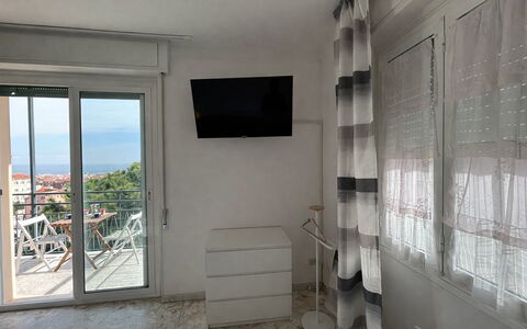 Casa Mimin, Vista Mare, Adults Only, Sanremo: Meubilair, Interieur Ontwerp, Verdieping, Flooring, Stoel, Kamer, Appartement, Balkon, Schaduw, Beits