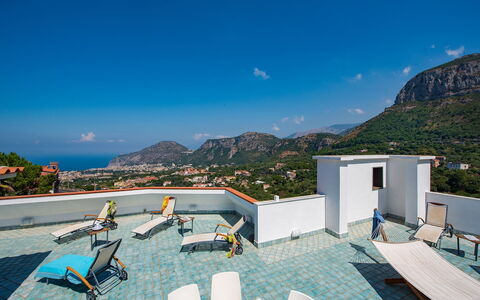 Villa Sam: Toevlucht, Hotel, Villa, Penthouse, Balkon, Eco Hotel