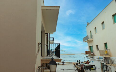 Scilla Centro Storico Otranto: Gebouw, Venster,  Dorf\, Buurt, Architectuur, Woongebied, Appartement, Stedelijk Ontwerp, Balkon