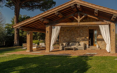 Villa Bolgheri Vermentino Castagneto Carducci