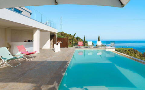 Villa Shelly: Blauw, Zwembad, Toevlucht, Zee, Eco Hotel, Oceaan, Hotel, Kust, Villa, Badplaats