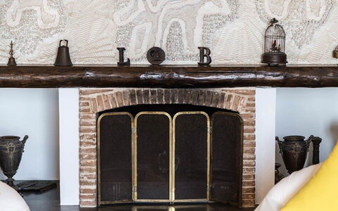 Villa Desideria: Haard, Natuurlijk Materiaal, Hardwood, Woonkamer, Ontwerp, Warmte, Fotografie Van Het Stilleven, Verf, Fireplace