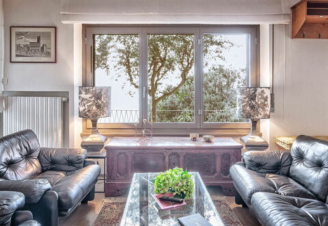 Cortona Deluxe: Meubilair, Interieur Ontwerp, Bankstel, Hout, Woonkamer, Kamer, Plafond, Flooring, Appartement, Verdieping