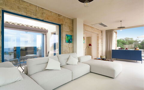 Villa Smeralda: Flooring, Verdieping, Meubilair, Interieur Ontwerp, Architectuur, Appartement, Huis, Bankstel, Woonkamer