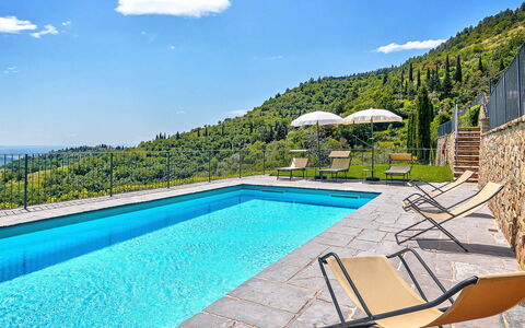 Villa Vita Bella: Blauw, Zwembad, Toevlucht, Eco Hotel, Buitenmeubels, Badplaats, Villa, Hotel, Ligstoel