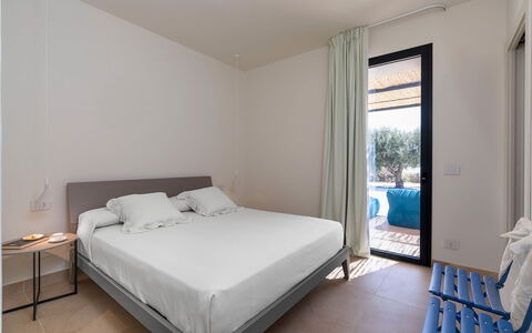 Villa Campo Verde: Meubilair, Verdieping, Flooring, Interieur Ontwerp, Huis, Slaapkamer, Bed, Kamer, Appartement, Schaduw