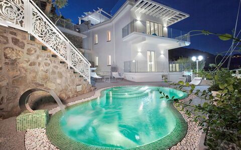 Villa del Cantone: Blauw, Zwembad, Toevlucht, Huis, Landgoed, Herenhuis, Villa, Eco Hotel, Hotel, Thermae