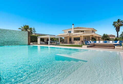 Villa Agorà: Zwembad, Blauw, Toevlucht, Vrije Tijd, Eco Hotel, Samengesteld Materiaal, Landgoed, Villa, Hotel, Herenhuis
