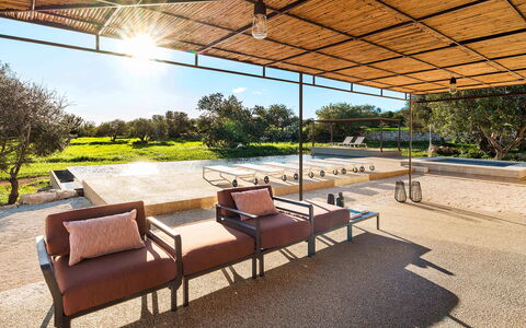Villa del Sole: Schaduw, Tuin, Landscaping, Outdoor Structuur, Stoel, Buitenmeubels, Eco Hotel, Paviljoen, Backyard