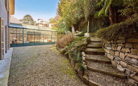 Villa Silva: Struik, Architectuur, Tuin, De Lente, Landscaping, Landgoed, Gang, Oprit, Schaduw, Ontwerp