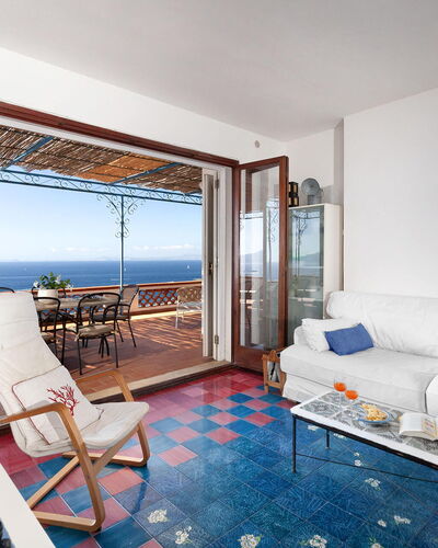 Sea Scent: Meubilair, Flooring, Zee, Verdieping, Interieur Ontwerp, Oceaan, Stoel, Toevlucht, Kamer, Appartement