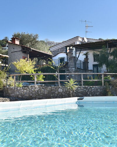 Villa Birbante: Zwembad, Toevlucht, Hacienda, Schaduw, Backyard, Waterpartij, Eco Hotel, Outdoor Structuur, Flagstone