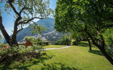 Villa San Giacomo: Bergachtig Landvormen, Natuur, Boom, Groen, Vegetation, Berg, Natuurlijk Landschap, Heuvel, Landschap, Hoogland