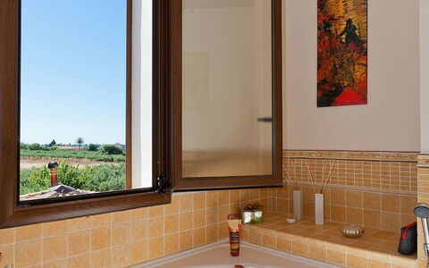 Villa Athena: Loodgieterswerkinrichting, Muur, Interieur Ontwerp, Kraan, Badkamer, Loodgieter, Huis, Spiegel, Wastafel, Verdieping